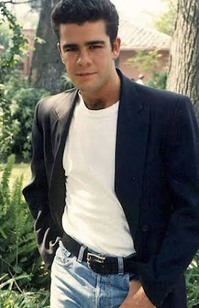 Eduardo Capetillo as 