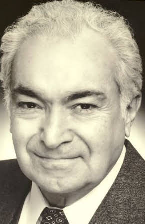 Al Ruscio as Tony Paoli Sr.