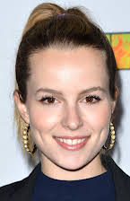 Bridgit Mendler som 