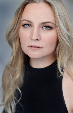 Lindsey Haun as 