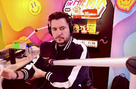 El Flow: El After season-1: Nunca te conviertas en la persona que tu pareja quiere que seas