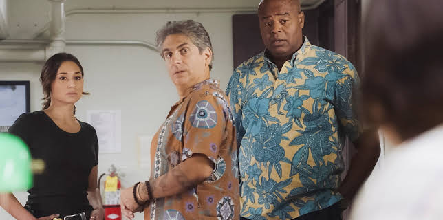 14:15: Hawaii Five-0 (S8 E17) (S8) | TV6 | 12/30 2025