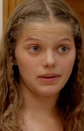 Sophie Karbjinski as 