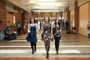 21:00: Mean Girls 2 | FEM | 5/10 2026