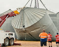 Extreme Tow Truckers