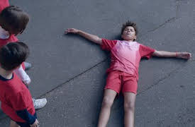 InBESTigators: de bästa detektiverna: Fallet med de irriterande busringningarna / Fallet med den dåliga idrottsdagen