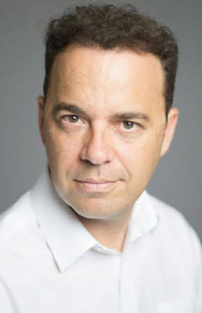 Daniel Mantero as Guardia Civil 2