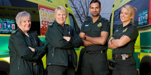 12:10 AM: 999: On the Front Line | More 4 | 11/5 2025