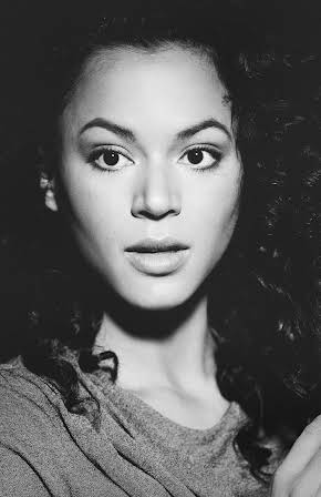 Aldís Amah Hamilton as 