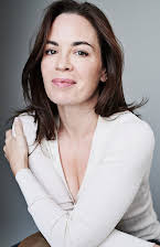 Eve Macklin as 