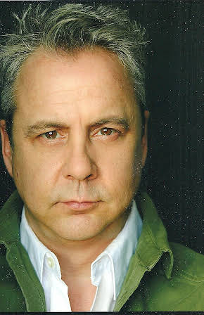 Richard Waugh as Bob Harding