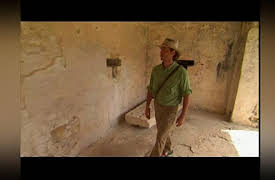 Digging for the Truth Season 1: Passage to the Maya Underworld