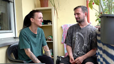 18:05: Hartz und herzlich - Tag für Tag Benz-Baracken | RTL 2 | 3/31 2026