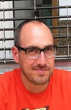 Oren Uziel som Director