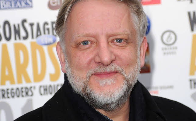Simon Russell Beale