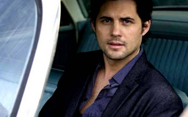 Kristoffer Polaha
