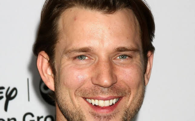 Wil Traval