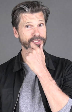 Lars Bethke as 