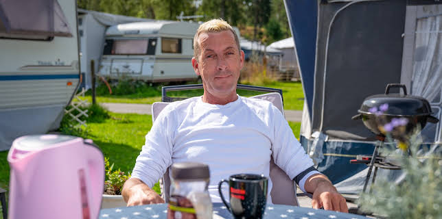 18:50: Ja vi elsker camping (S5 E11) (S5) | FEM | 1/30 2026
