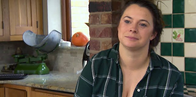 4:40 PM: Come Dine with Me Paralympics... | More 4 | 12/1 2025