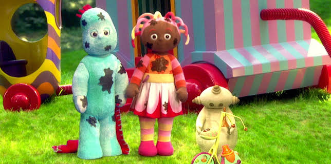 11:00: Drømmehagen: Hinkelpinkels søleflekk | NRK Super | 11/9 2025