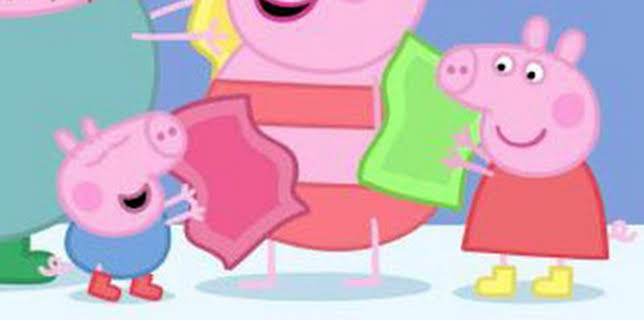 19:07: Peppa Pig (T4): Ep.4 Sol, Mar Y Nieve | NICK JR | 2/8 2026