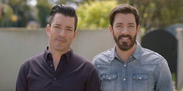 11:00 AM: Property Brothers: Forever Homes (S5 E1) (S5) | W | 11/21 2025