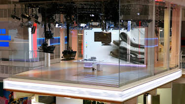 11:30 PM: Press Preview | Sky News | 12/18 2025