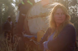 The Lion Queen: Out of Control