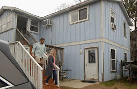 Beachfront Bargain Hunt Renovation, Season 1: Outer Banks Overhaul in North Carolina