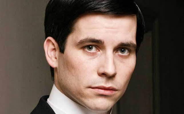 Robert James-Collier