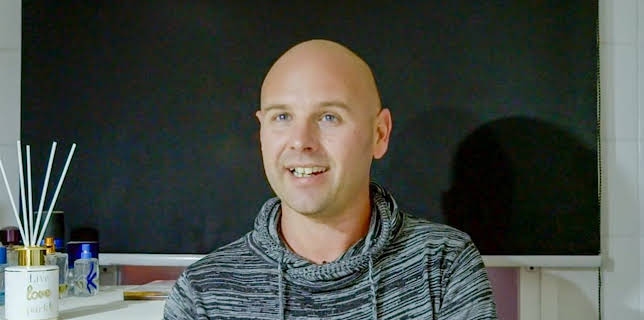 8:00 AM: Bargain-Loving Brits in the Sun (S8 E37) (S8) | 5 Star | 3/12 2026