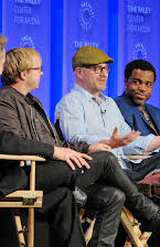 Graeme Manson som Producer