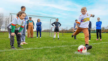 5:05 PM: Football Fantastics (S2) | Cbeebies | 7/7 2026