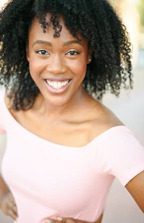 Avia Fields as 