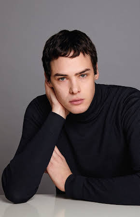 Thomas Prenn as 
