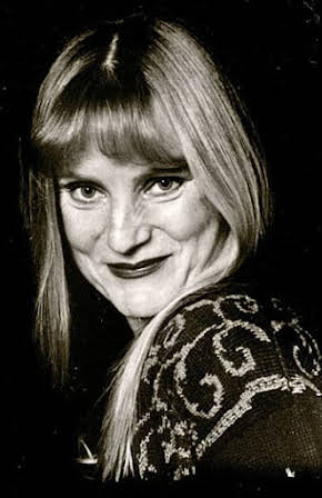 Ulla Skoog as 