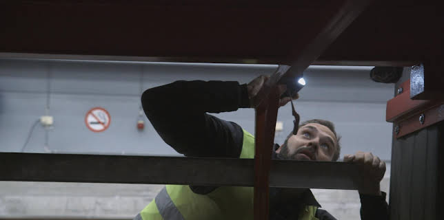 17:00: Toll | TV 2 Zebra | 11/9 2025