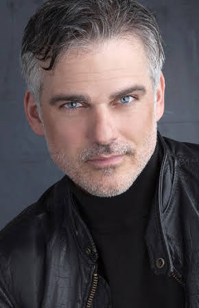 S. Scott McCracken as Clubber 
  
  
  (as Sean McCracken)