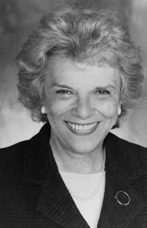 Jacqueline Scott as 
