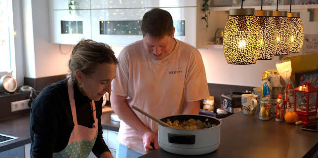 12:30: Weihnachten im Hochhaus | SWR Fernsehen RP | 12/21 2025