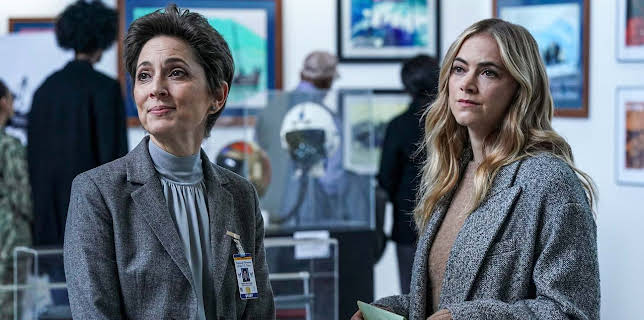 7:00 PM: NCIS (S17 E16) (S17) | 5 USA | 12/12 2025