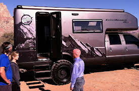 New House New Life, Season 1: Trading LA for the American Frontier