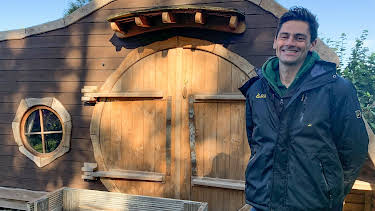 11:55 AM: Four in a Bed | More 4 | 4/6 2026