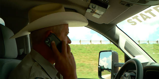 12:10: Lone Star Law  (S2 E8) (S2) | Animal Planet | 12/24 2025