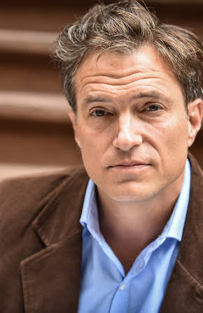 Douglas Everett Davis as 