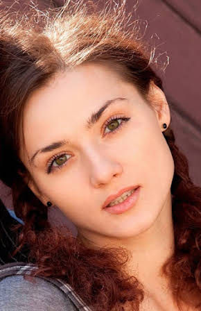 Veronika Plyashkevich as 