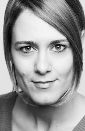 Anna Alarcón as 