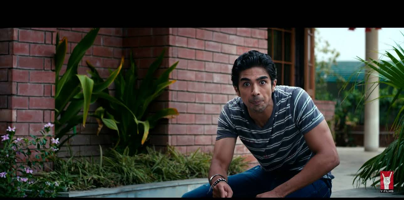 Mere Dad Ki Maruti (2013)