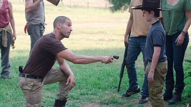 02:20: The Walking Dead (S2 E7) (S2) | Viasat Series | 6/21 2026